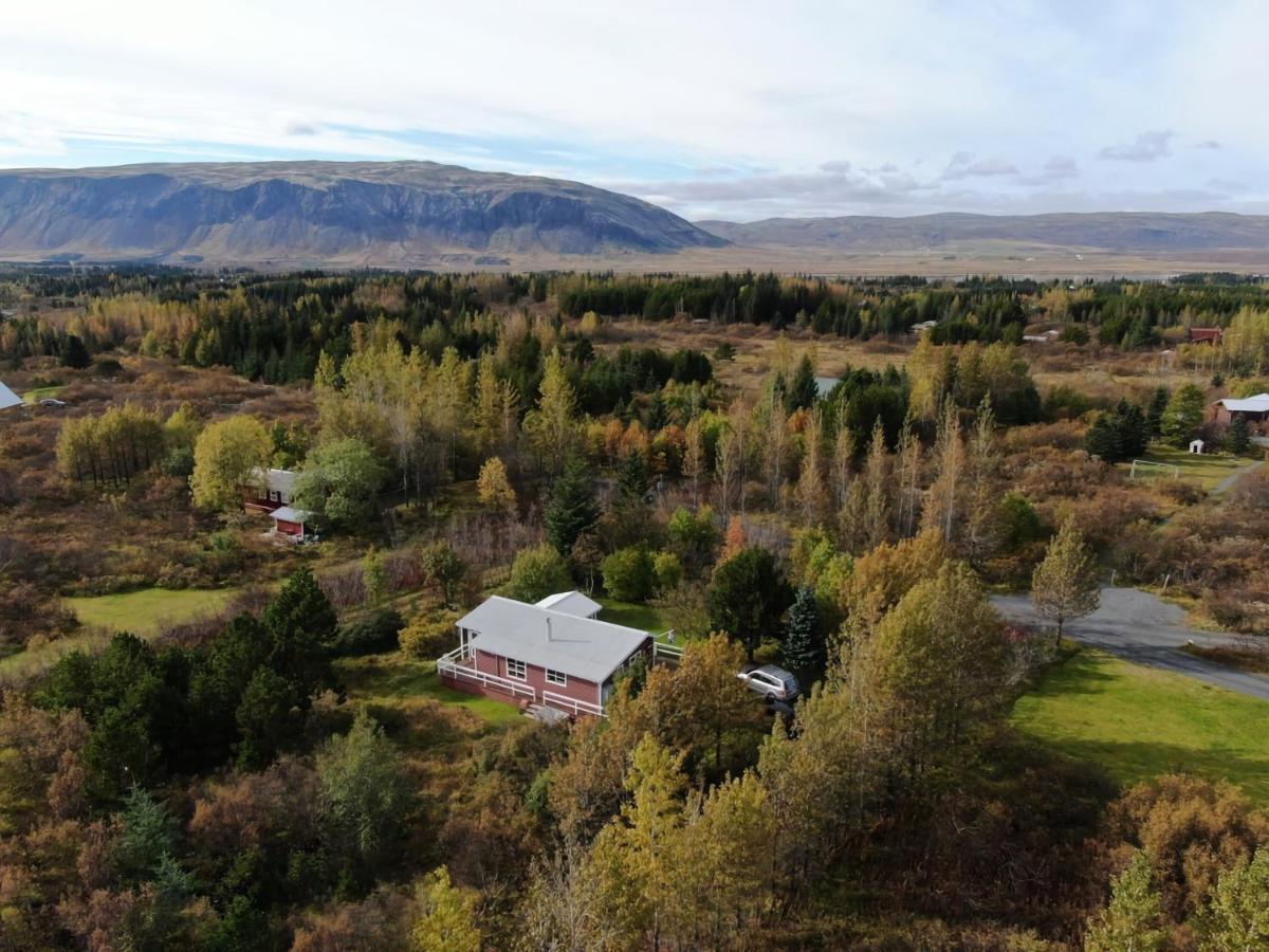 Red Riding Hood Cabin On The Golden Circle Next To Kerith Selfoss Exterior foto
